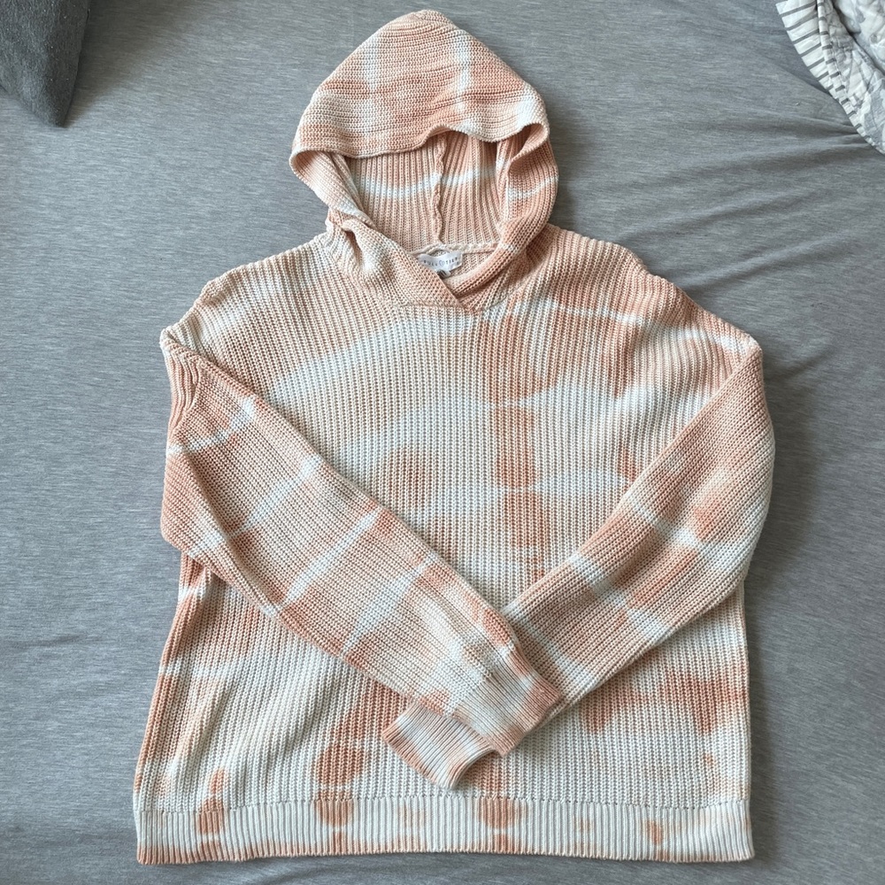 Tye dye hooded sweater
